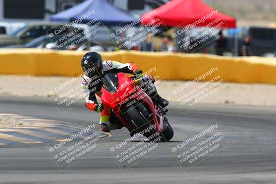 media/Apr-10-2022-SoCal Trackdays (Sun) [[f104b12566]]/Turn 2 (1135am)/